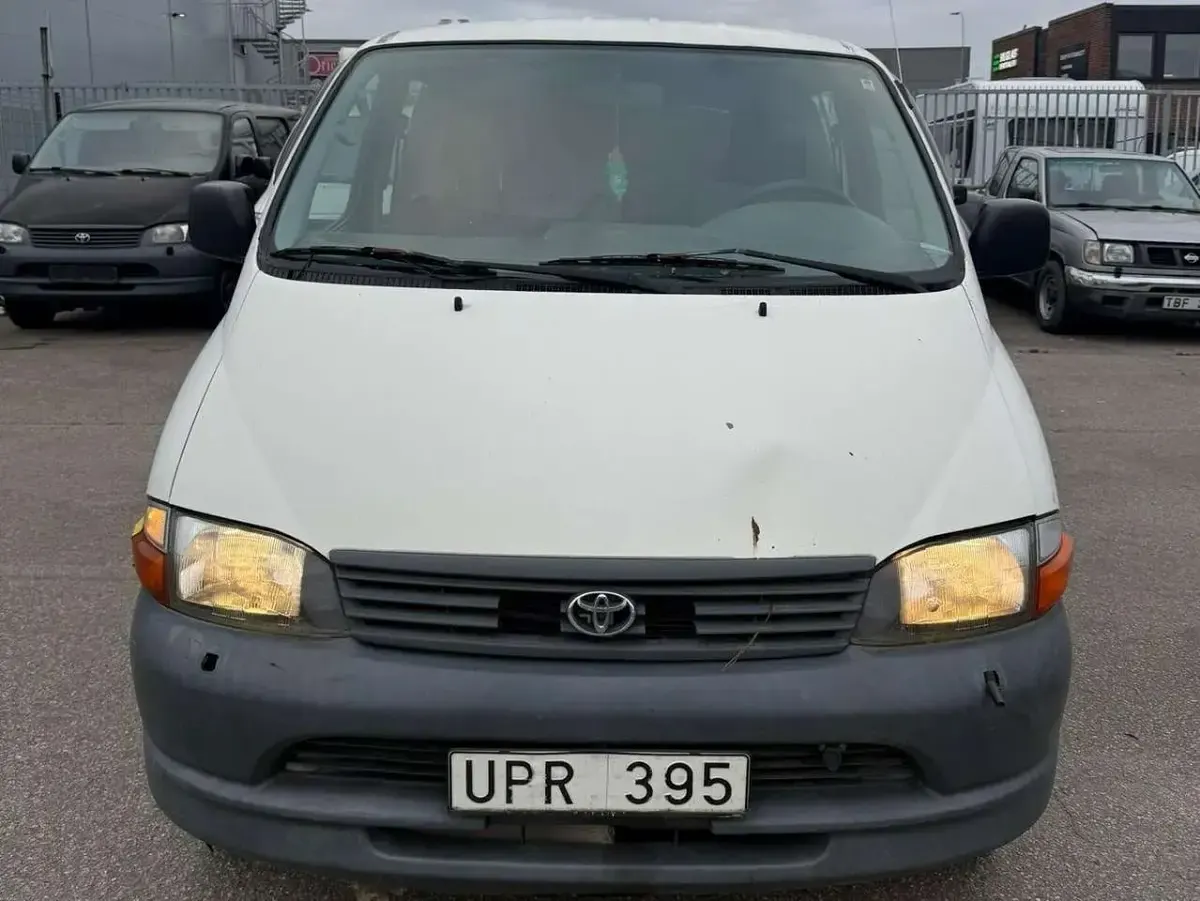 Gebraucht Toyota HiAce 88 PS (64 kW) 2004 Other Kombi