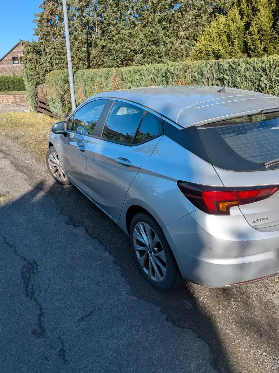 Usata Opel Astra 105 CV (77 kW) 2015 Argento Berlina