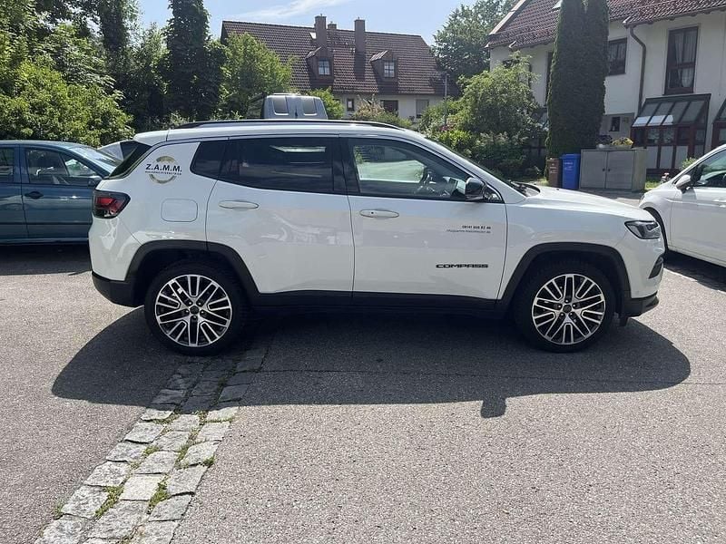 Gebraucht Jeep Compass Limited 150 PS (110 kW) 2022 Weiß SUV