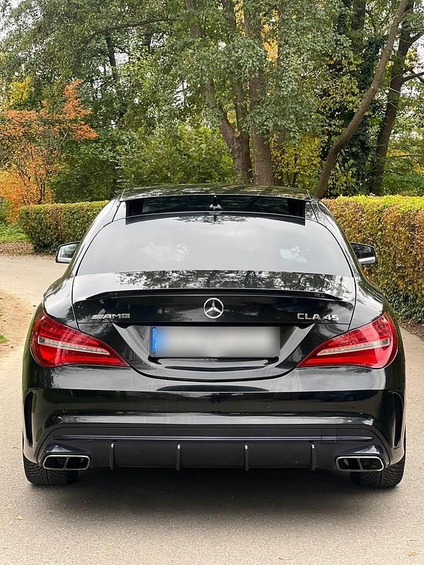 Gebraucht Mercedes CLA45 AMG AMG 381 PS (280 kW) 2017 Schwarz Limousine