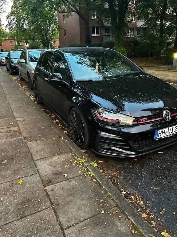 Gebraucht VW Golf VII GTI 320 PS (235 kW) 2019 Schwarz Limousine