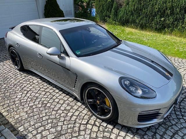Gebraucht Porsche Panamera GTS 441 PS (324 kW) 2015 Silber Limousine