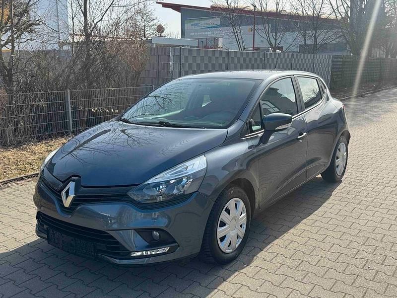 Gebraucht Renault Clio IV 73 PS (53 kW) 2017 Grau Limousine