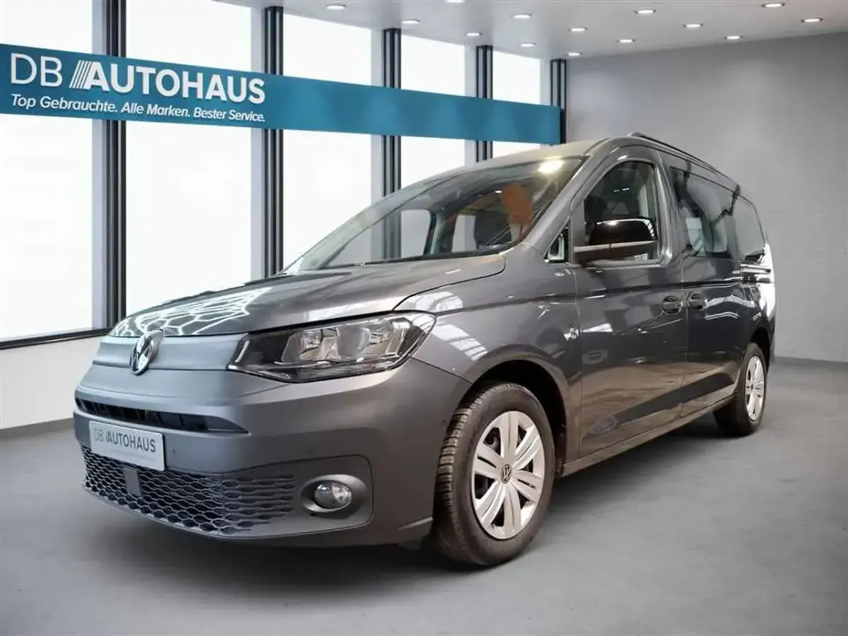 Käytetty VW Caddy 102 HP (75 kW) 2023 Tila-auto