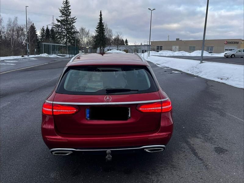 Gebraucht Mercedes E400 340 PS (250 kW) 2020 Rot Kombi