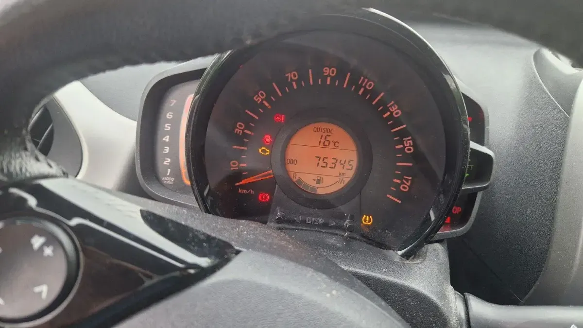 Gebraucht Toyota Aygo 69 PS (50 kW) 2017 Weiß Kleinwagen