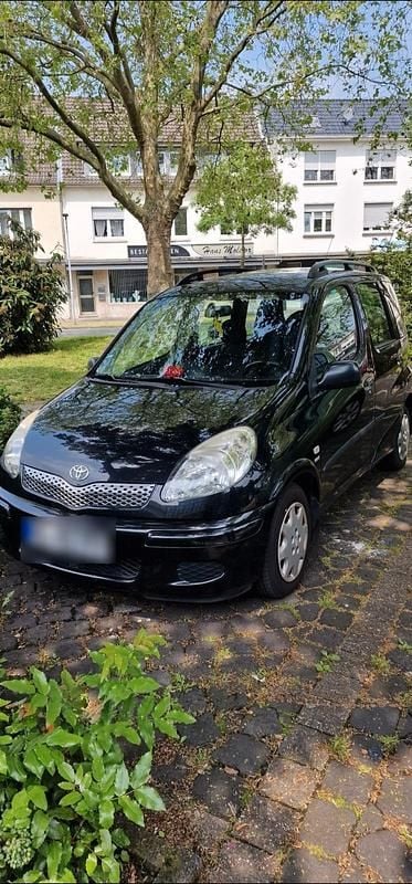 Schwarz Gebraucht 2006 Toyota Yaris Verso Van / Kleinbus | 2.700 € - Bild 1/4