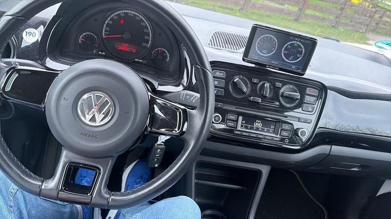 Second-hand VW up! 60 CP (44 kW) 2012 Alb Hatchback