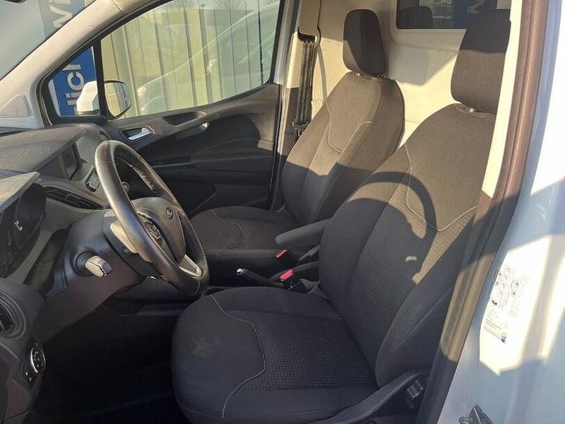 Gebraucht Ford Transit Limited 101 PS (74 kW) 2021 Frostweiß Van