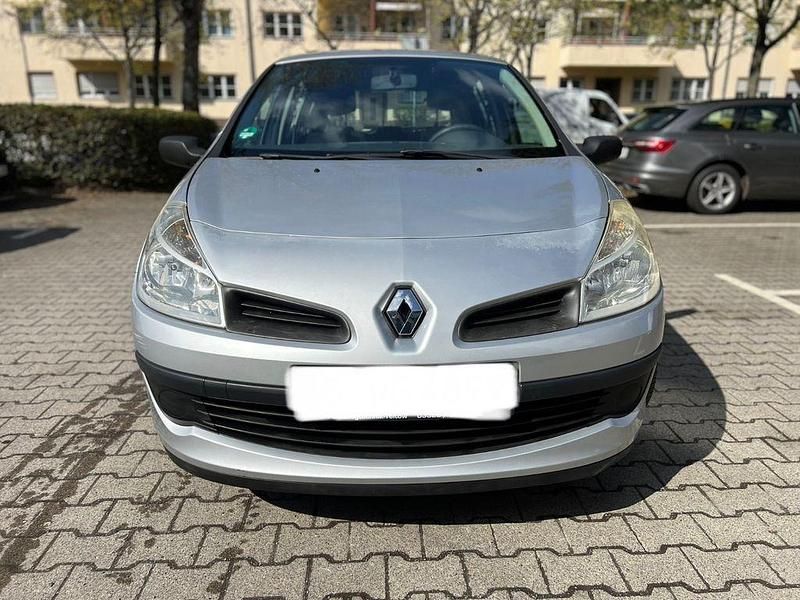 Gebraucht Renault Clio II 75 PS (55 kW) 2006 Grau Limousine