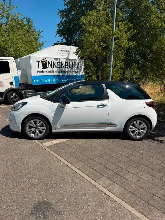 Gebraucht Citroën DS3 So Chic 110 PS (80 kW) 2015 Weiß Kleinwagen