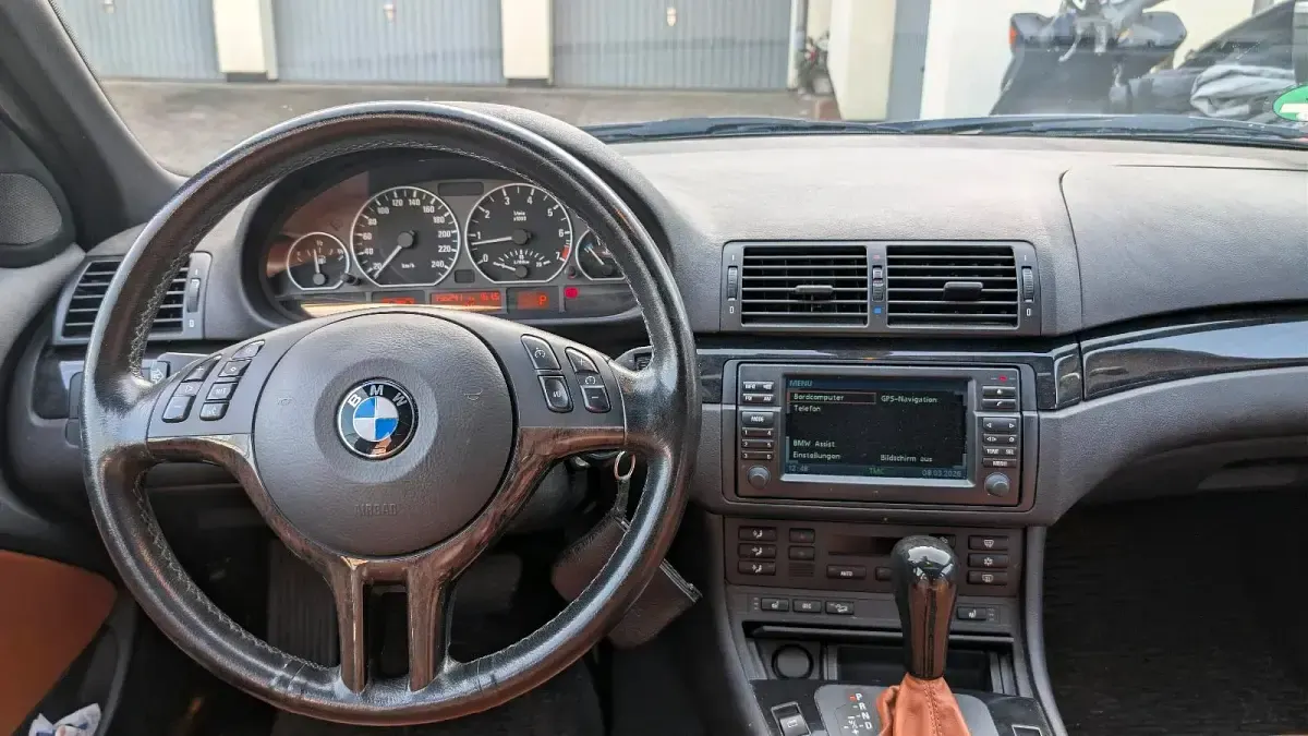 Gebraucht BMW 325 192 PS (141 kW) 2004 Schwarz Kombi