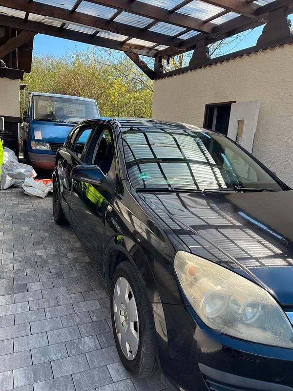 Gebraucht Opel Astra 100 PS (73 kW) 2005 Schwarz Kleinwagen
