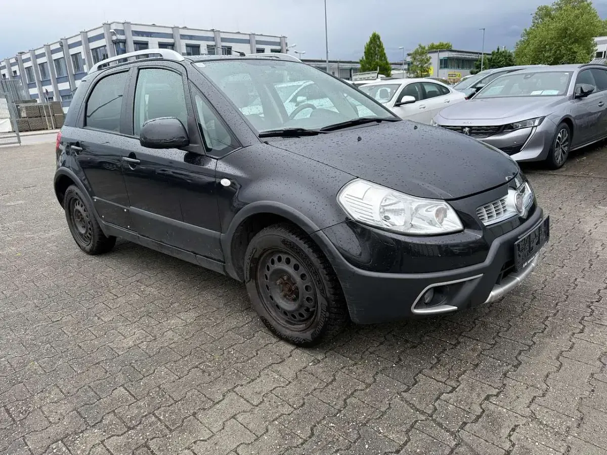 Gebraucht Fiat Sedici Dynamic 120 PS (88 kW) 2012 Schwarz SUV