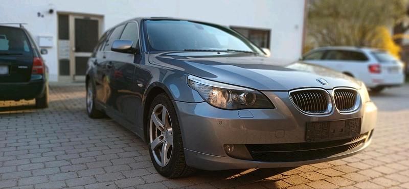 Gebraucht BMW 525 197 PS (144 kW) 2007 Andere farben Kombi