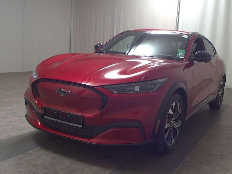 Gebraucht Ford Mustang Mach-E 258 kW (351 PS) 2021 Lucid rot metallic SUV