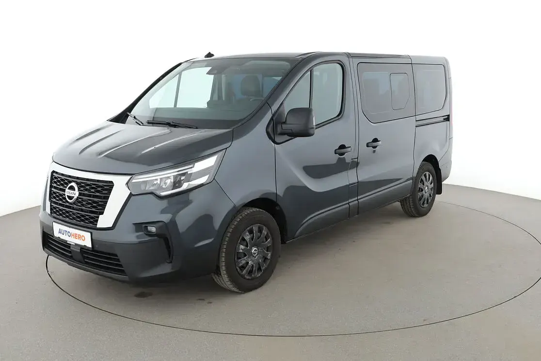 Używany Nissan NV300 N-Connecta 150 KM (110 kW) 2022 Van