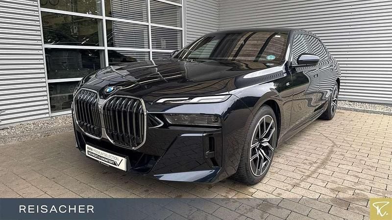 Carbonschwarz metallic Gebraucht 2024 BMW 740 Comfort Edition Limousine | 94.349 € (Superpreis) - Bild 1/4