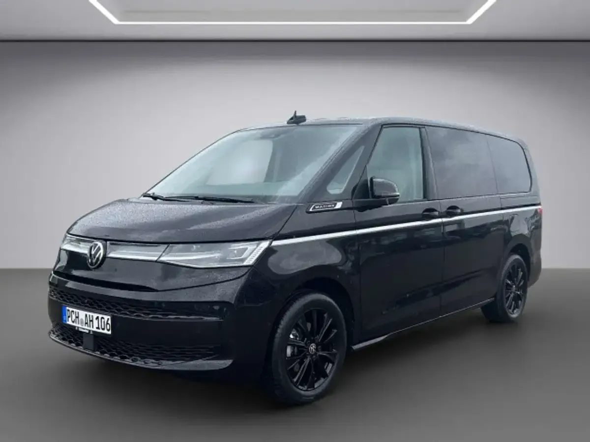 Gebraucht VW Multivan Style 150 PS (110 kW) 2025 Deep black Van / Kleinbus