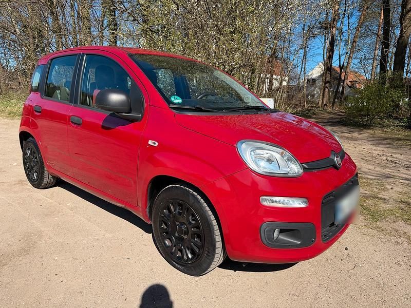 Gebraucht Fiat Panda 69 PS (50 kW) 2016 Rot Kleinwagen
