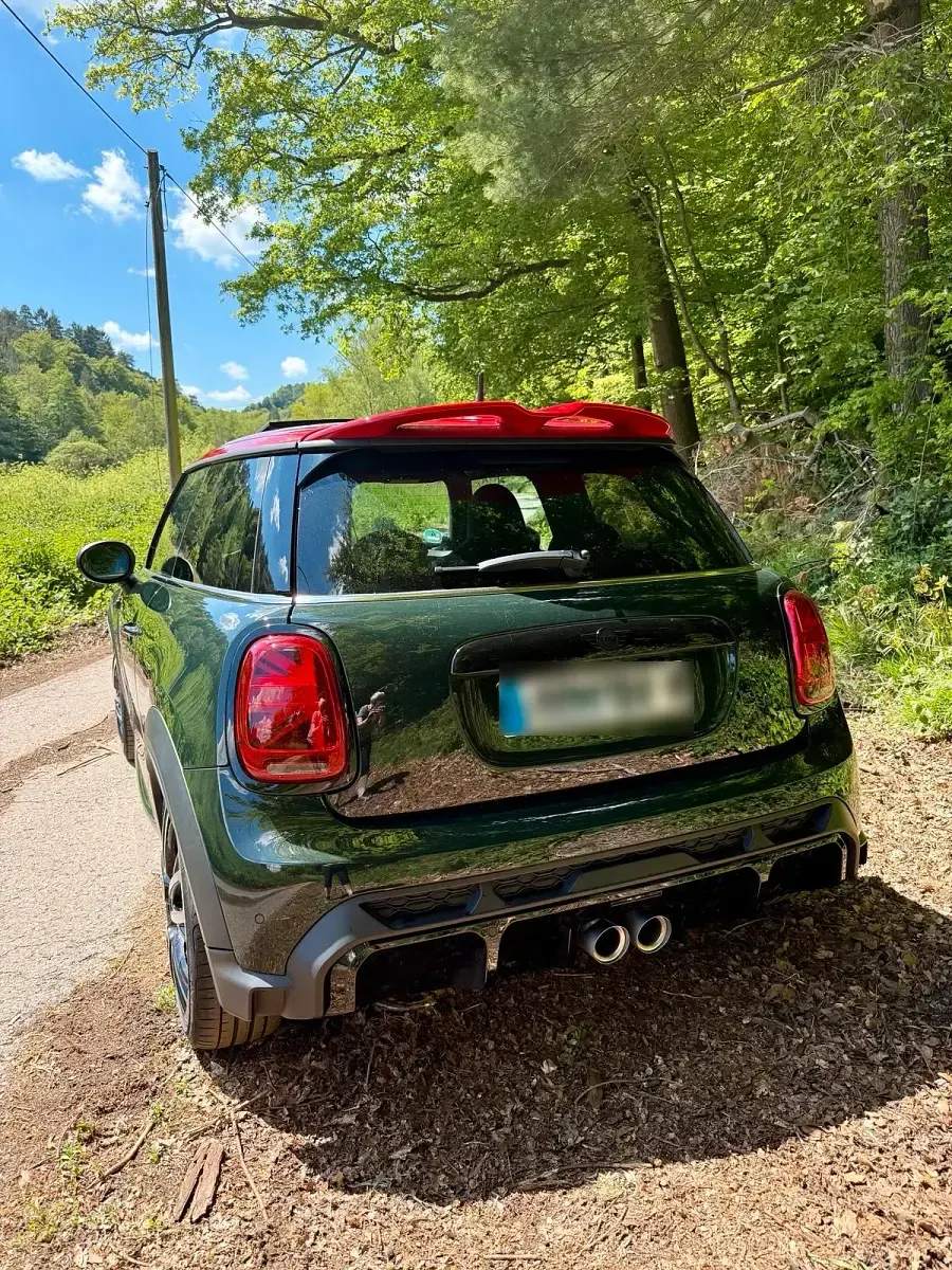 Gebraucht Mini John Cooper Works 231 PS (169 kW) 2023 Grün Kleinwagen
