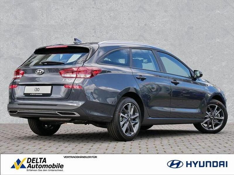 Gebraucht Hyundai i30 Trend 160 PS (117 kW) 2023 Dark knight / mic Kombi