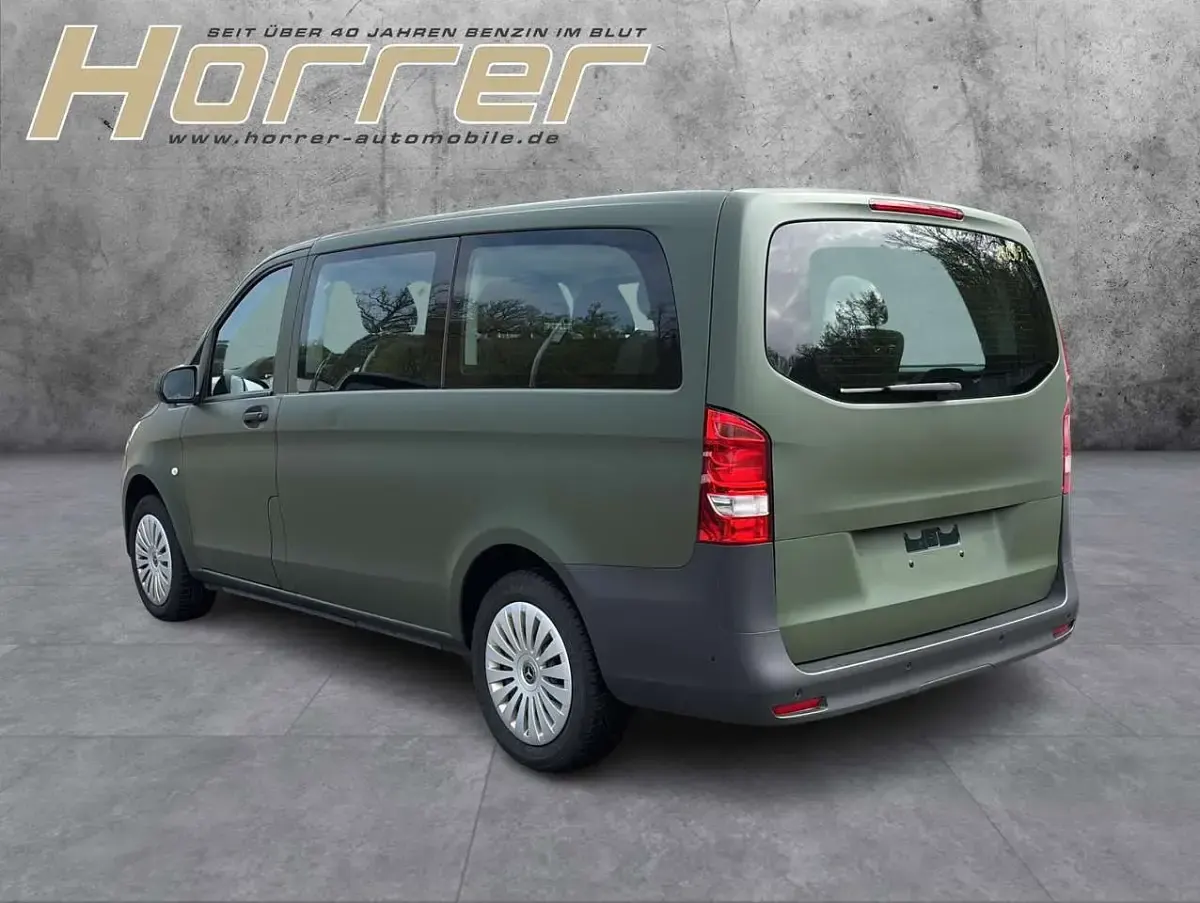 Gebraucht Mercedes Vito 136 PS (100 kW) 2021 Grün Van