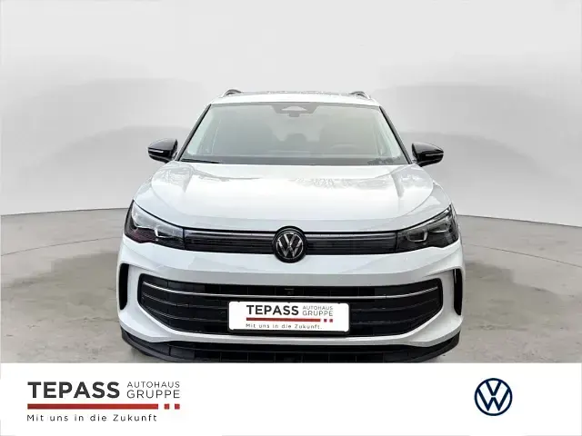 Neu VW Tiguan Life 150 PS (110 kW) 2026 Weiss SUV