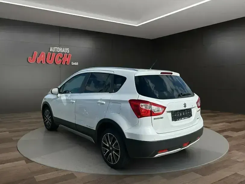 Gebraucht Suzuki SX4 S-Cross Limited+ 120 PS (88 kW) 2015 Cool white pearl metallic (metallic) SUV