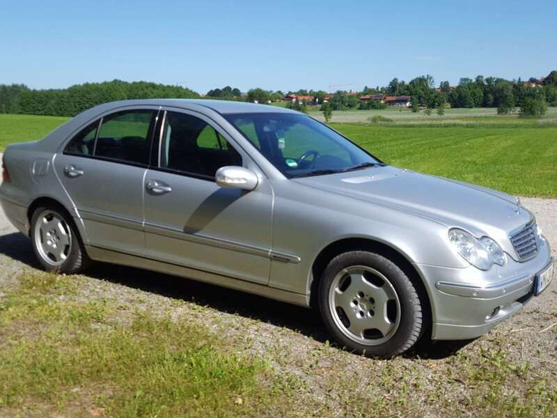 Silber Gebraucht 2003 Mercedes C240 Elegance Limousine | 4.200 € (Fairer Preis) - Bild 1/4