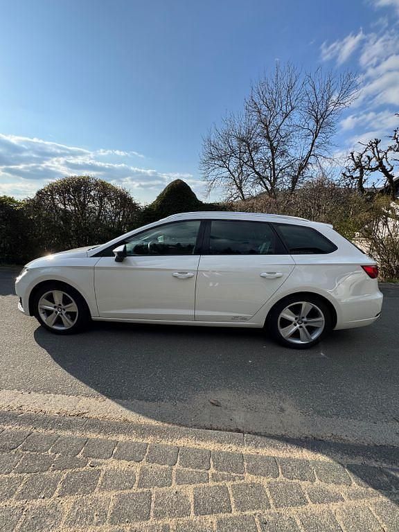 Gebraucht Seat Leon ST FR 125 PS (91 kW) 2014 Weiß Kombi