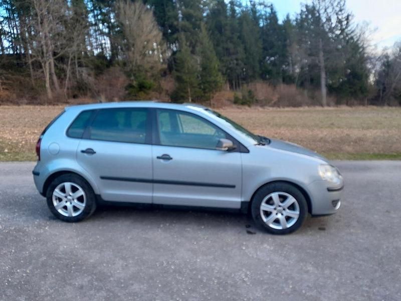 Gebraucht VW Polo 80 PS (58 kW) 2007 Grau Kleinwagen