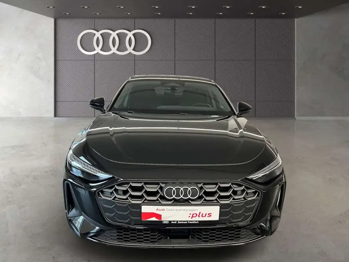 Gebraucht Audi A5 Sport 204 PS (150 kW) 2025 Schwarz Limousine