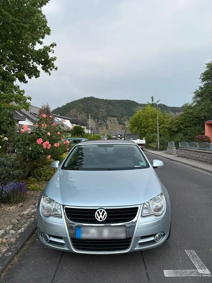 Gebraucht VW Eos 150 PS (110 kW) 2009 Grau Cabrio