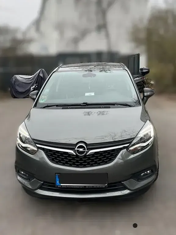 Gebraucht Opel Zafira Tourer 140 PS (102 kW) 2018 Grau Van / Kleinbus