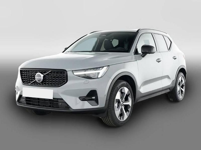 Gebraucht Volvo XC40 Plus 163 PS (119 kW) 2025 Grau SUV