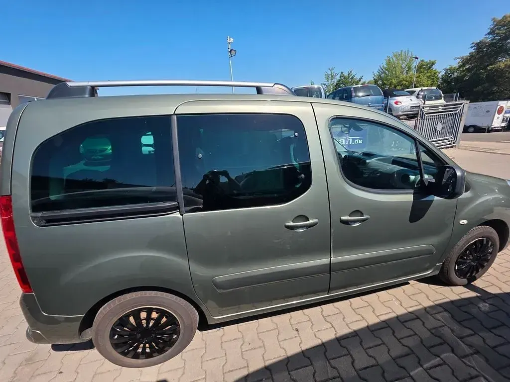Gebraucht Peugeot Partner Tepee Premium 109 PS (80 kW) 2008 Lack persamos Van / Kleinbus