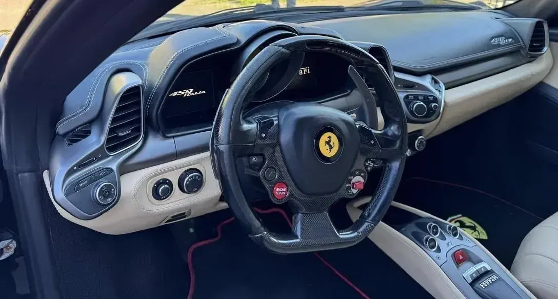 Gebraucht Ferrari 458 566 PS (416 kW) 2011 Violett Coupé