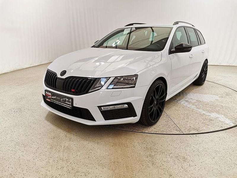 Gebraucht Skoda Octavia RS 230 PS (169 kW) 2018 Moonweiss metallic Kombi