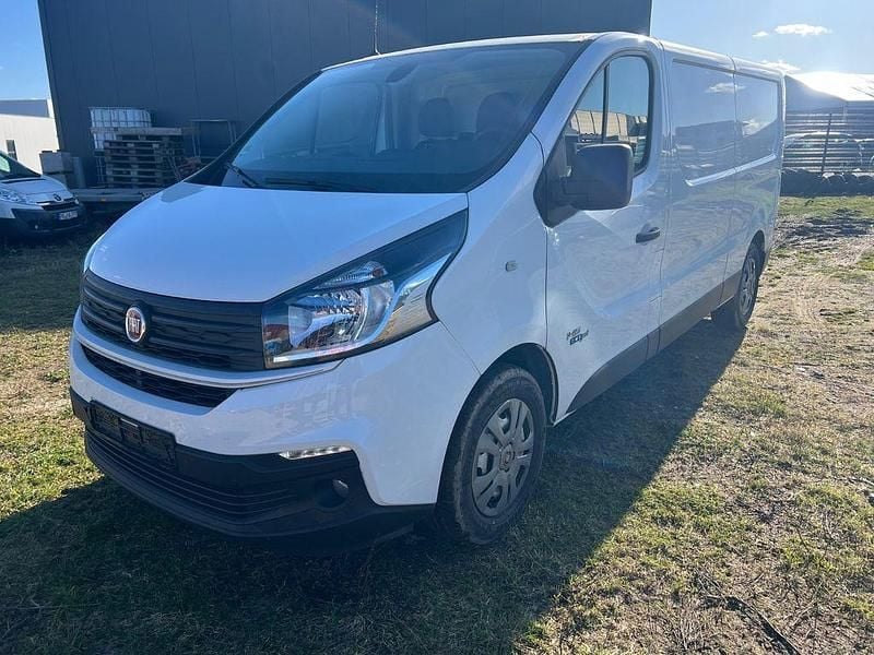 Gebraucht Fiat Talento 145 PS (106 kW) 2020 Weiß Van / Kleinbus