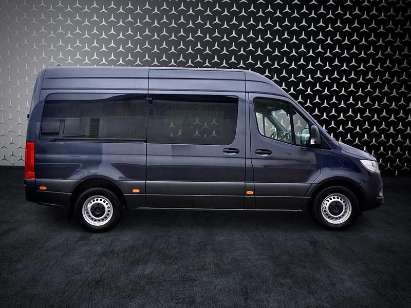 Gebraucht Mercedes Sprinter 170 PS (125 kW) 2023 Grau Van