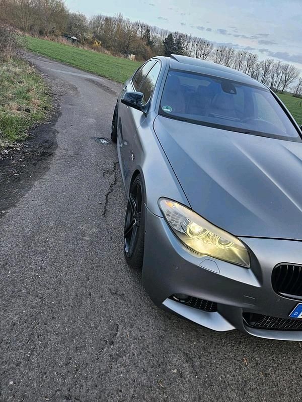Gebraucht BMW 550 Shadowline 500 PS (367 kW) 2011 Grau Limousine