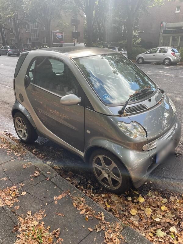 Grau Gebraucht 2003 Smart ForTwo Coupé Kleinwagen | 2.050 € - Bild 1/4