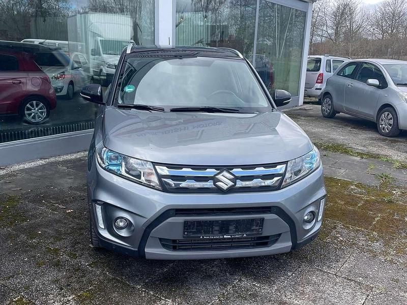 Gebraucht Suzuki Vitara Comfort+ 120 PS (88 kW) 2017 Grau schwarz SUV
