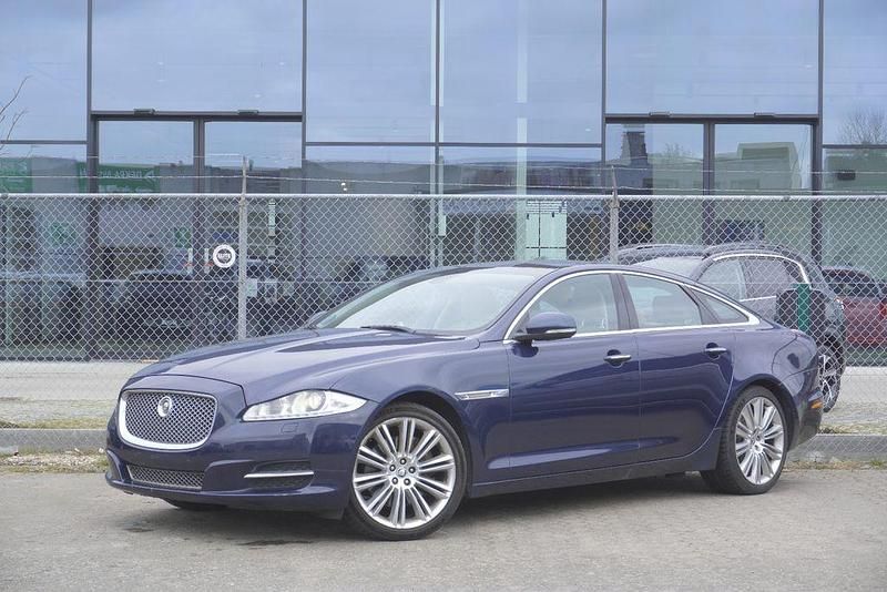 Blau Gebraucht 2011 Jaguar XJ Premium Luxury Limousine | 11.000 € (Fairer Preis) - Bild 1/4