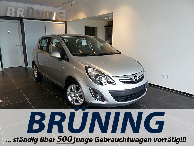 Gebraucht Opel Corsa Innovation 101 PS (74 kW) 2014 Silber metallic Kleinwagen