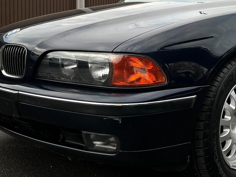 Gebraucht BMW 520 Exclusive 150 PS (110 kW) 2003 Blau Limousine