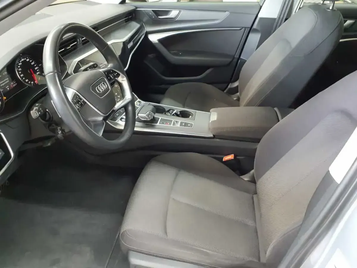 Gebraucht Audi A6 Ambiente 265 PS (194 kW) 2022 Florettsilber metallic Kombi