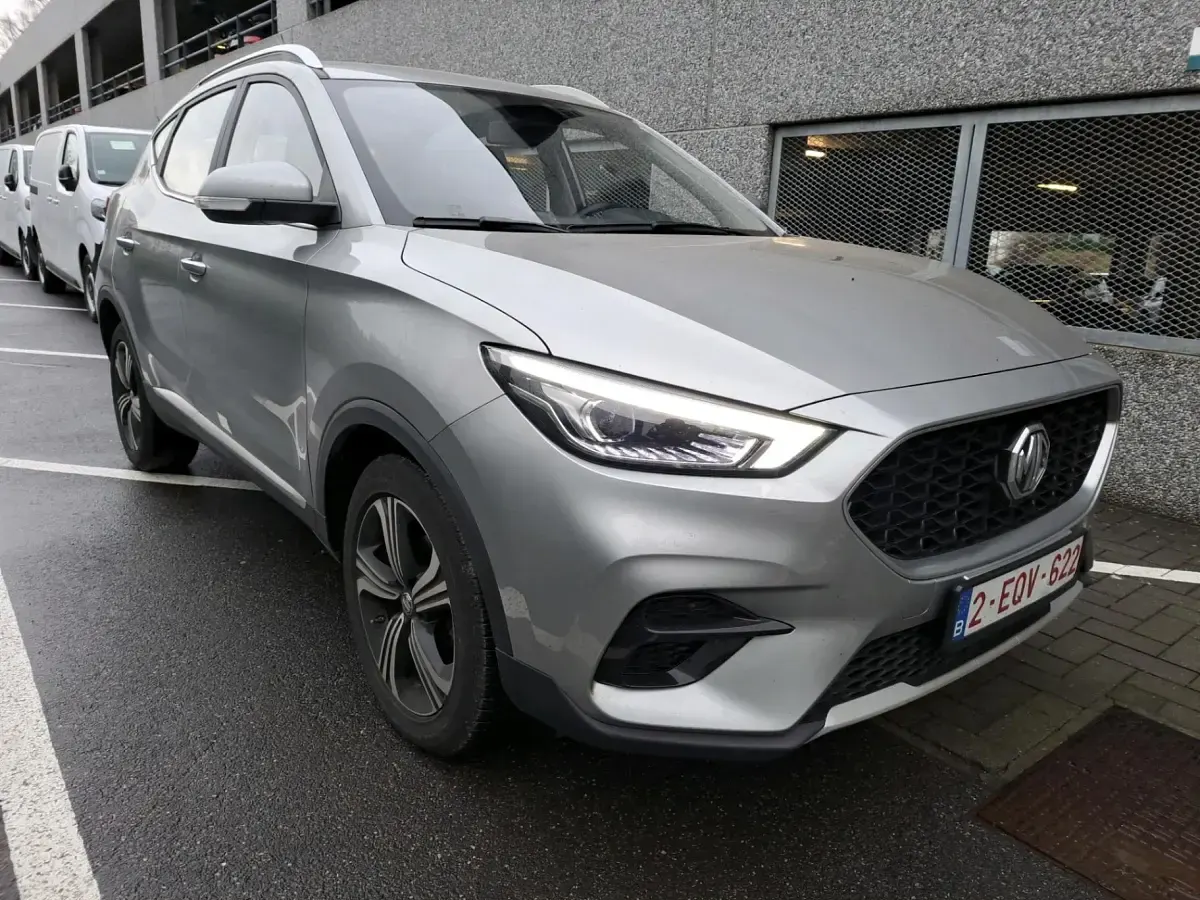 Gebraucht MG ZS Comfort 106 PS (77 kW) 2023 Cosmic silver SUV