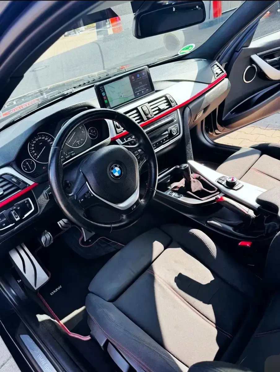 Gebraucht BMW 320 M Sport 184 PS (135 kW) 2012 Andere farben Limousine